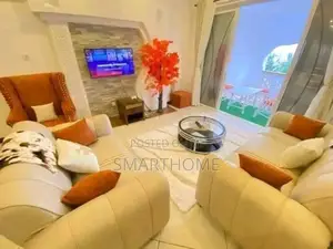 Spacious One Bedroom Available in Gate C Area