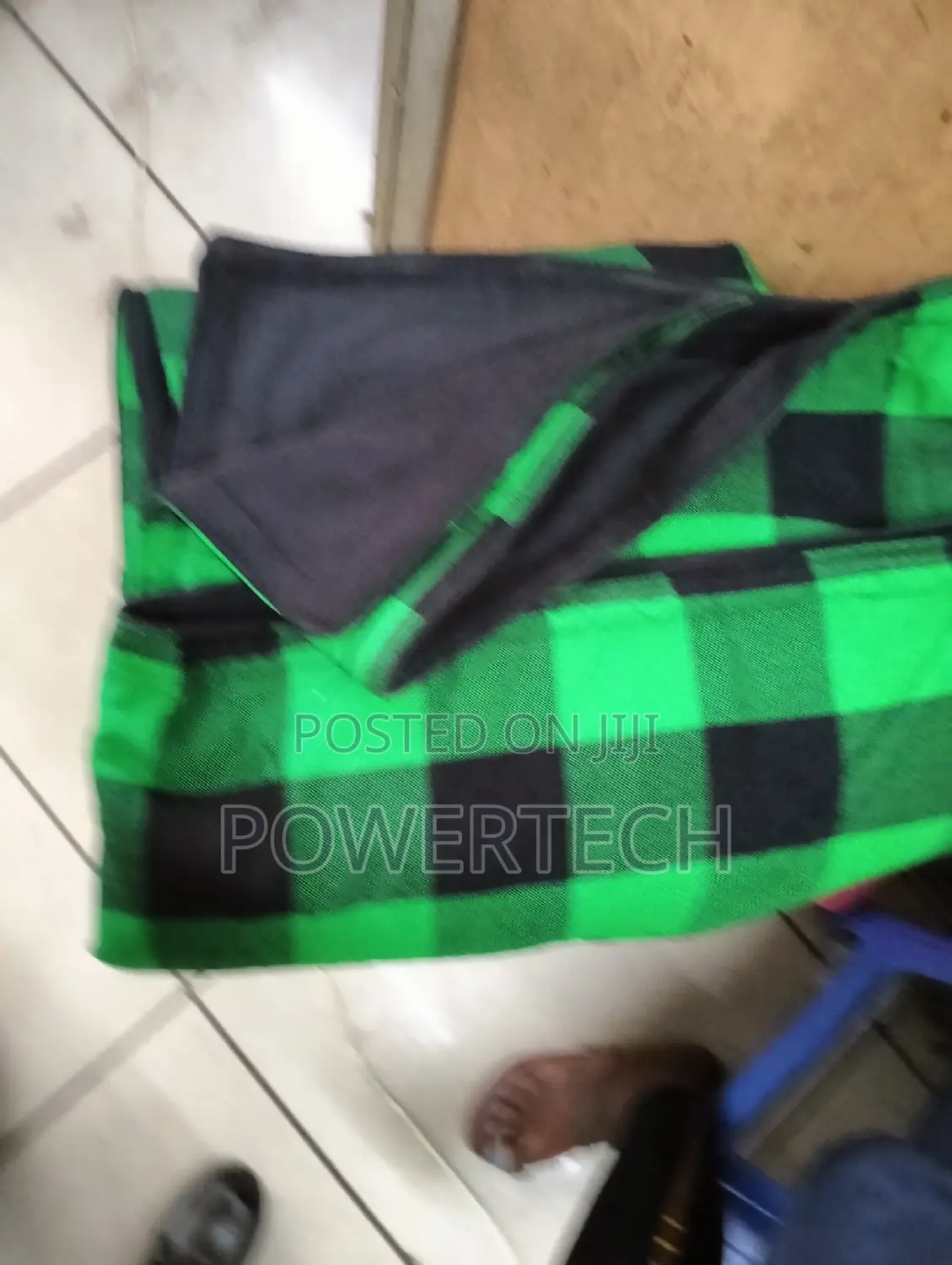 High Quality Fleece Massai Shuka.