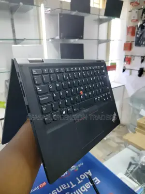 Laptop Lenovo ThinkPad X390 Yoga 16GB Intel Core I5 SSD 512GB
