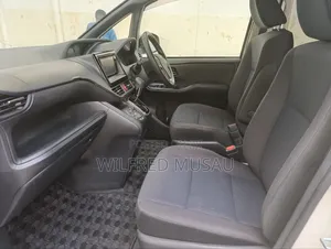 Toyota Noah 2.0 AWD (8 Seater) 2018 White