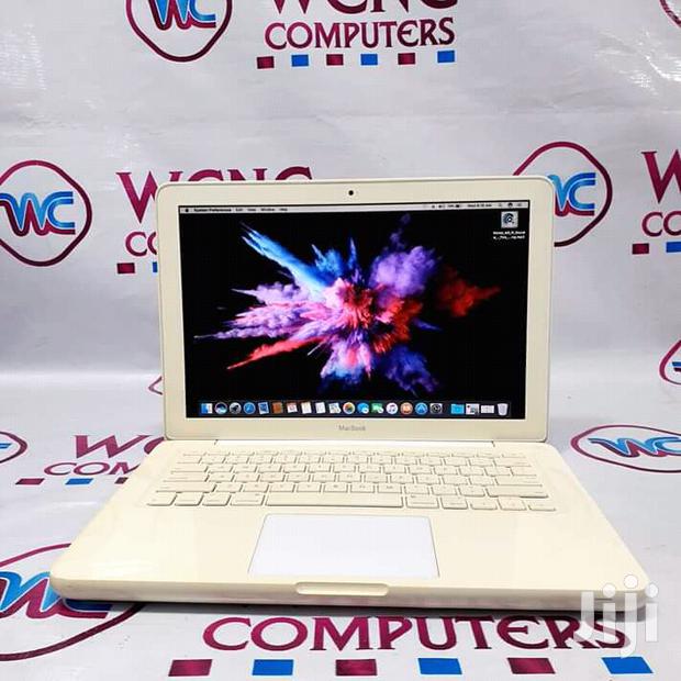 Laptop Apple MacBook 4GB Intel Core 2 Duo HDD 500GB - thumbnail 3