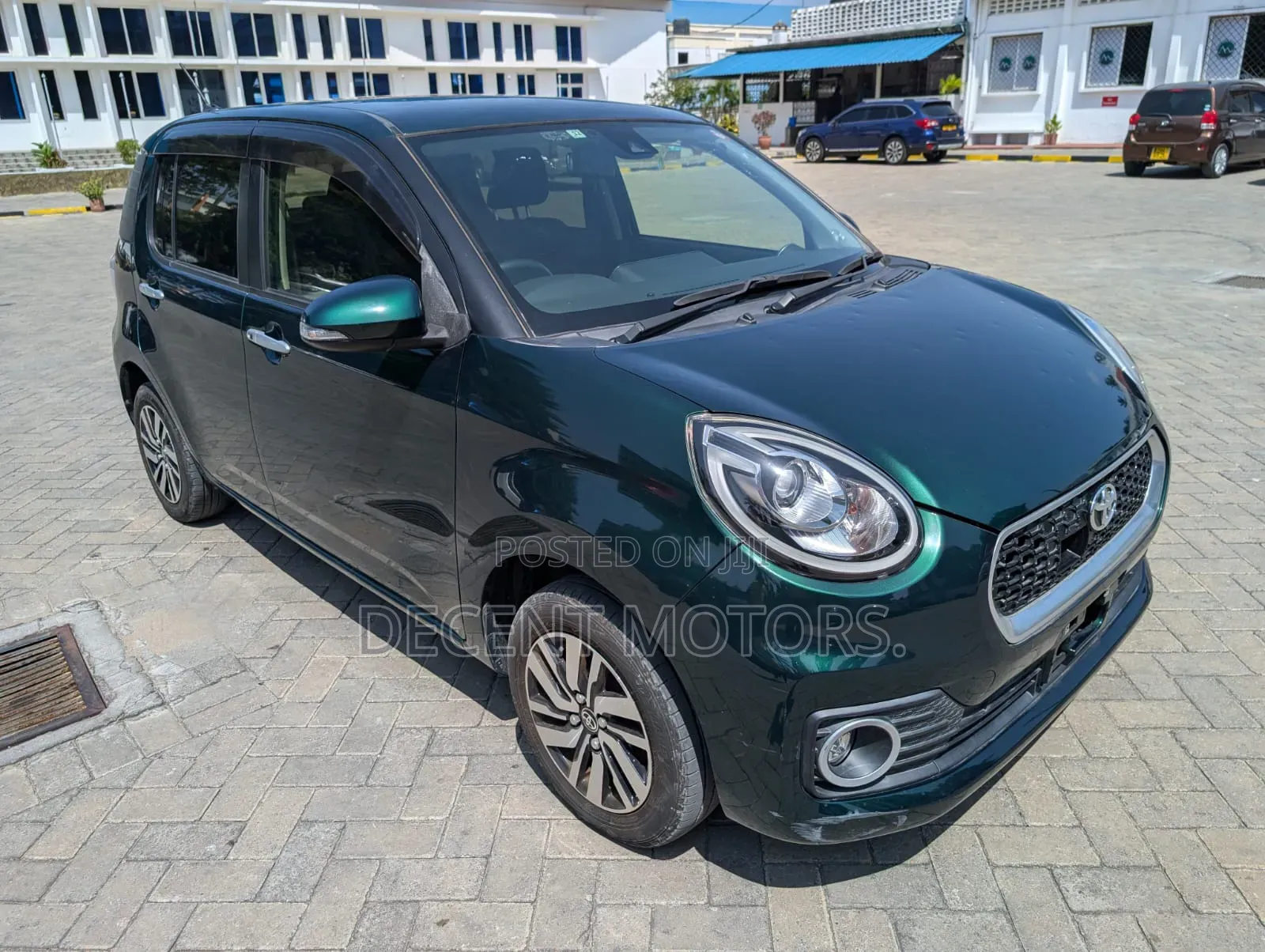 Toyota Passo 1.0 AWD 2018 Green