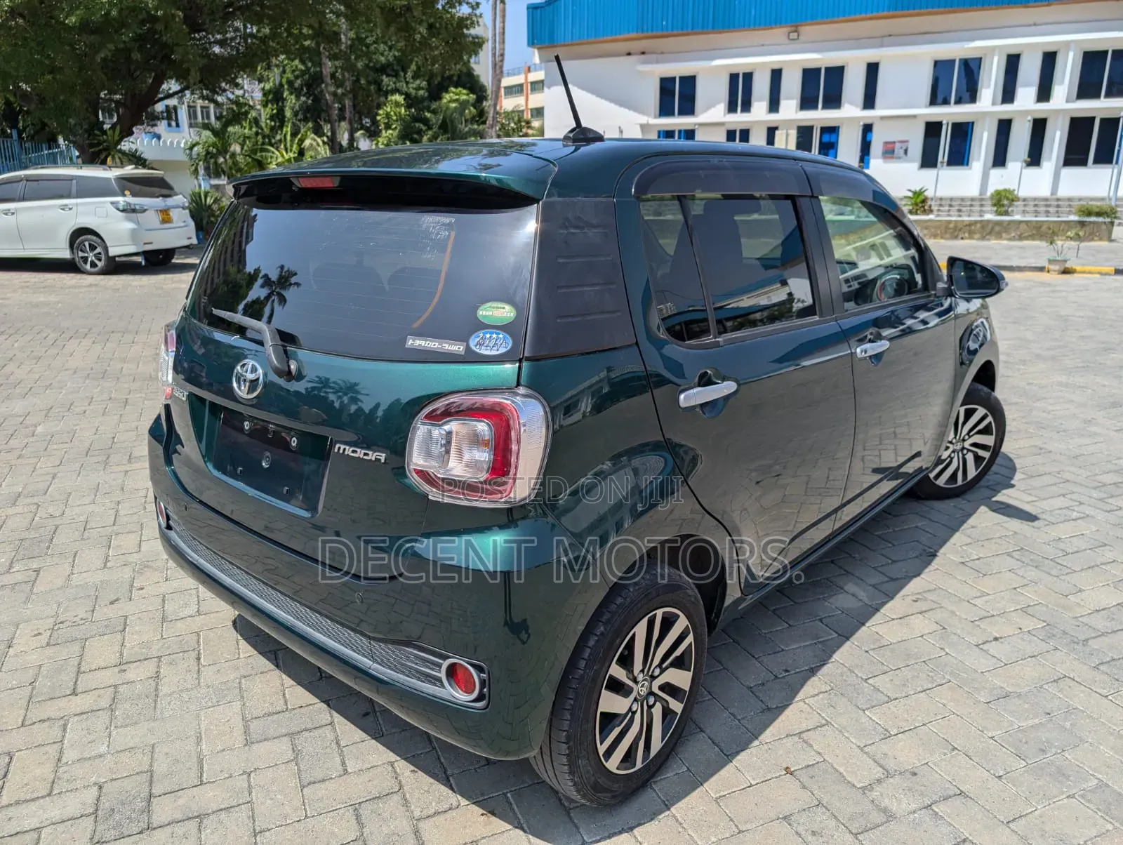 Toyota Passo 1.0 AWD 2018 Green
