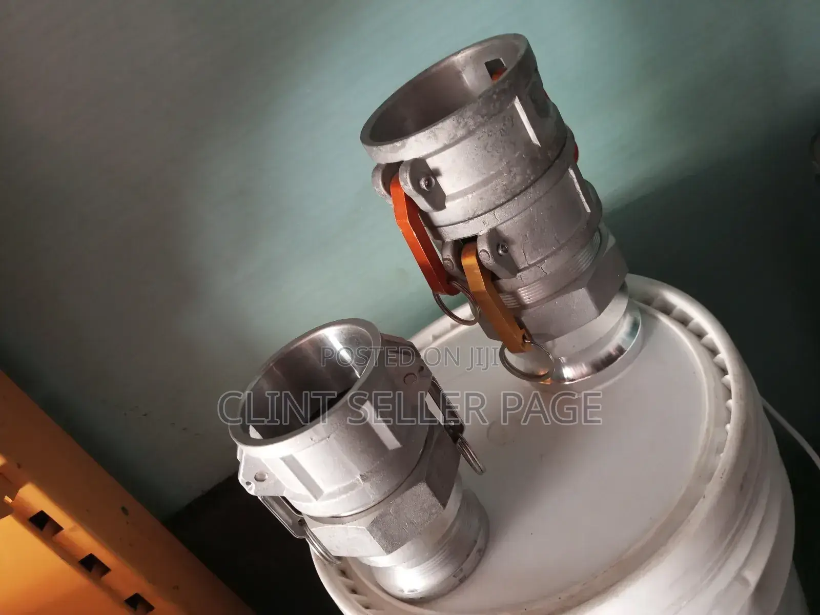 Camlocks Fitting/ Hydro Seal.