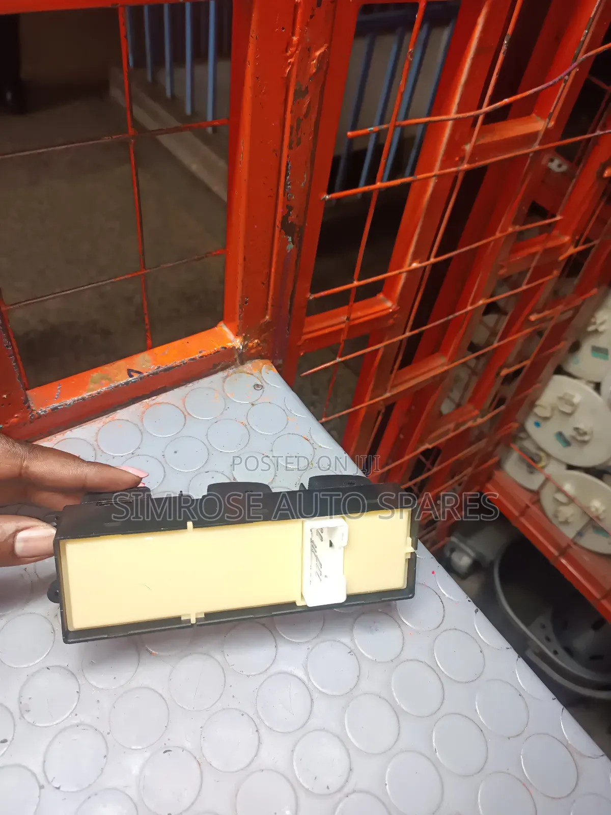 Isuzu Dmax New Model Main Door Switch.