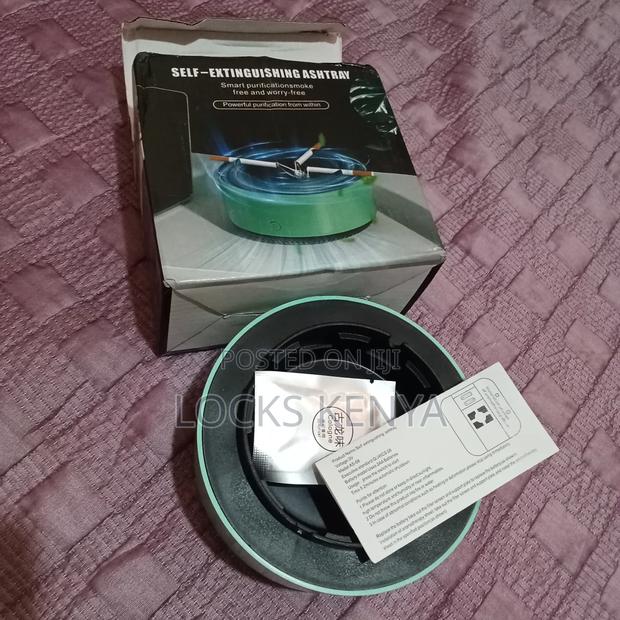 Self Extinguishing Ashtray - main view
