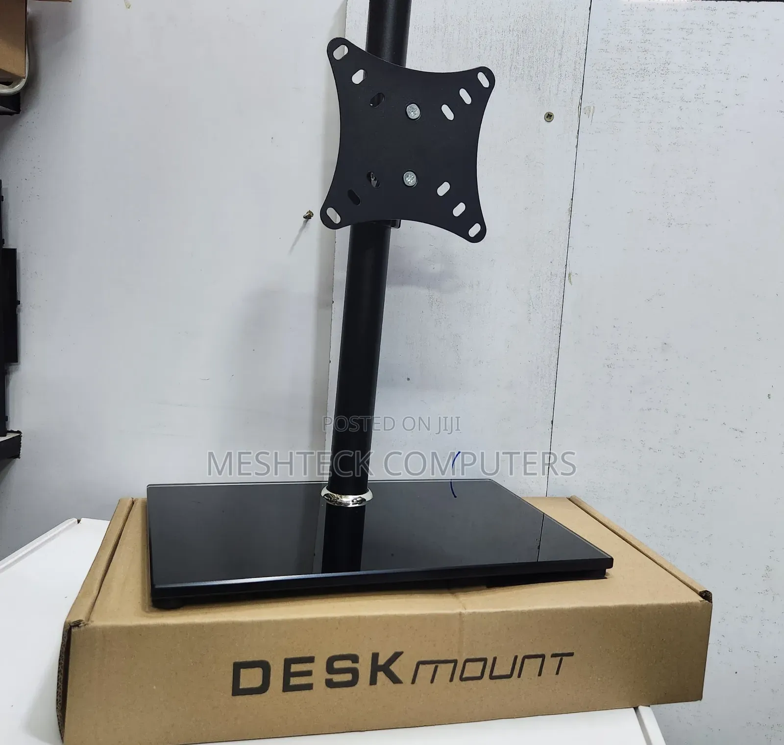 Tv/Monitor Adjustable Desk Mount