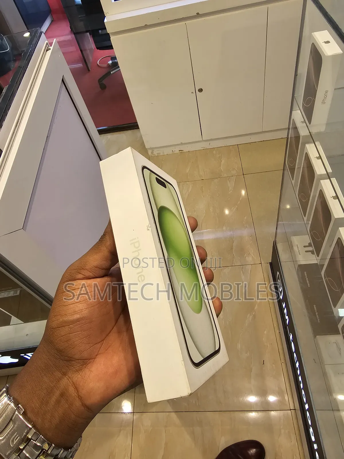 New Apple iPhone 15 256 GB Rose Gold