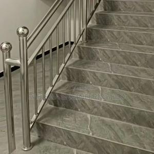 Restaurant/Floor Stainless Steel Rails - main view