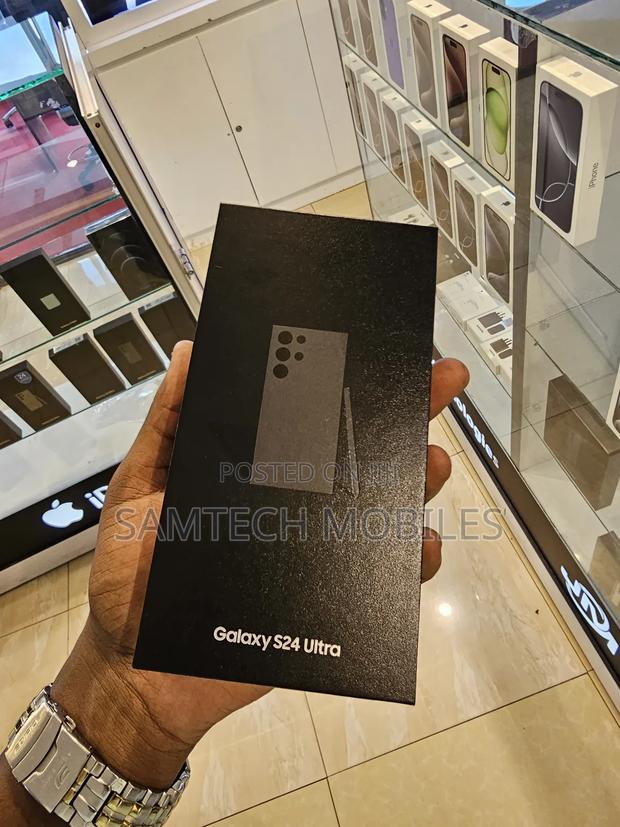 New Samsung Galaxy S24 Ultra 512 GB Silver - main view