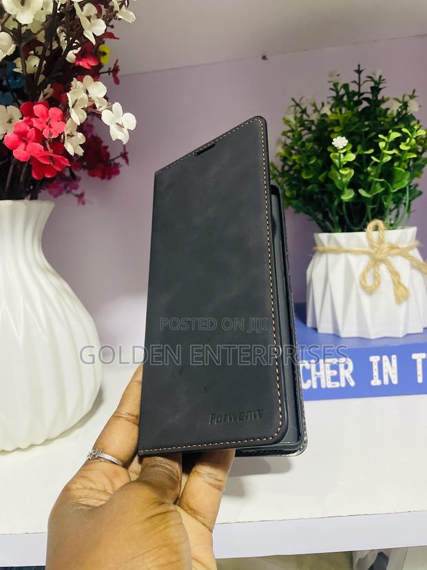 Tecno Camon 30S Black Leather Flip Cover - thumbnail 2