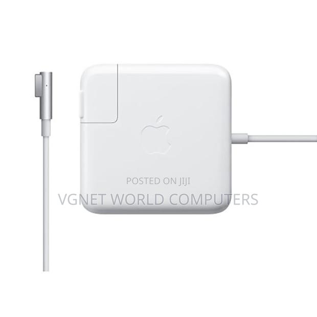 Macbook/Apple Magsafe 1 45 Watts Power Adapter - main view