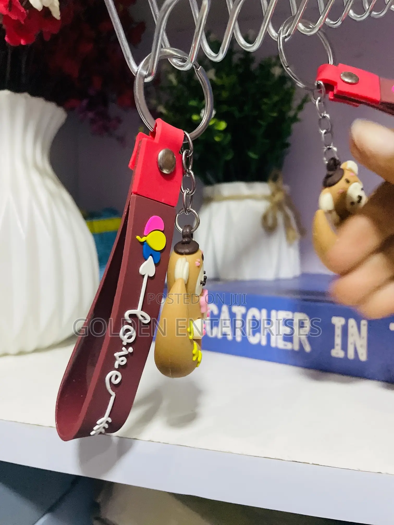 Lovie Cute Cartoon Themed Keychain/Keyholder