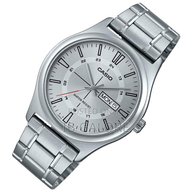 Casio Men's Leather Watch V006D 7C