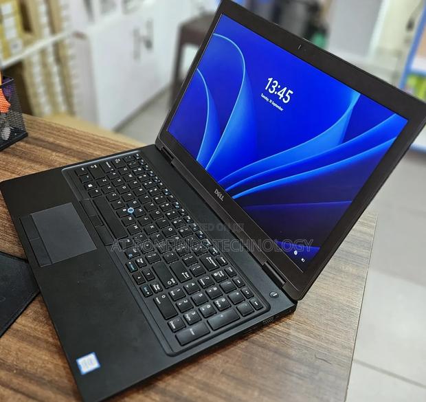 Laptop Dell Precision 3530 16GB Intel Core I7 SSD 512GB - thumbnail 3