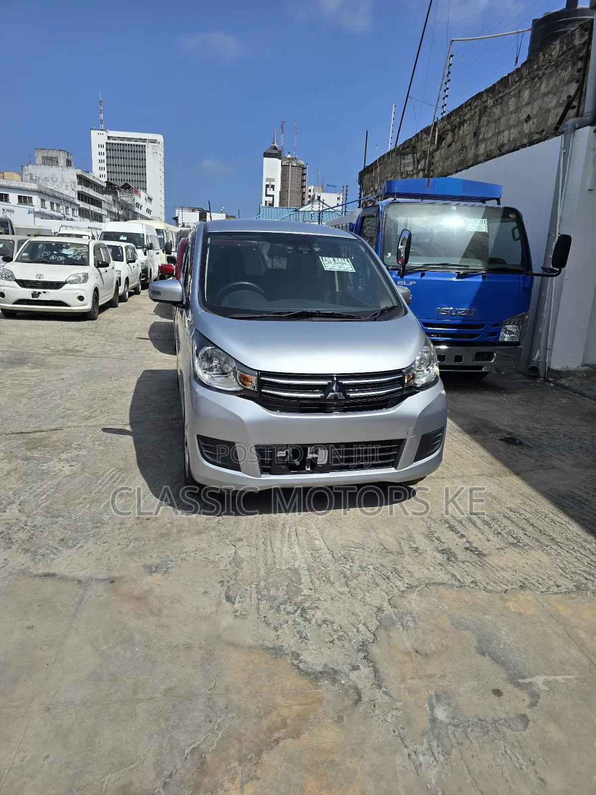 Mitsubishi EK Wagon 660 FWD 2017 Silver