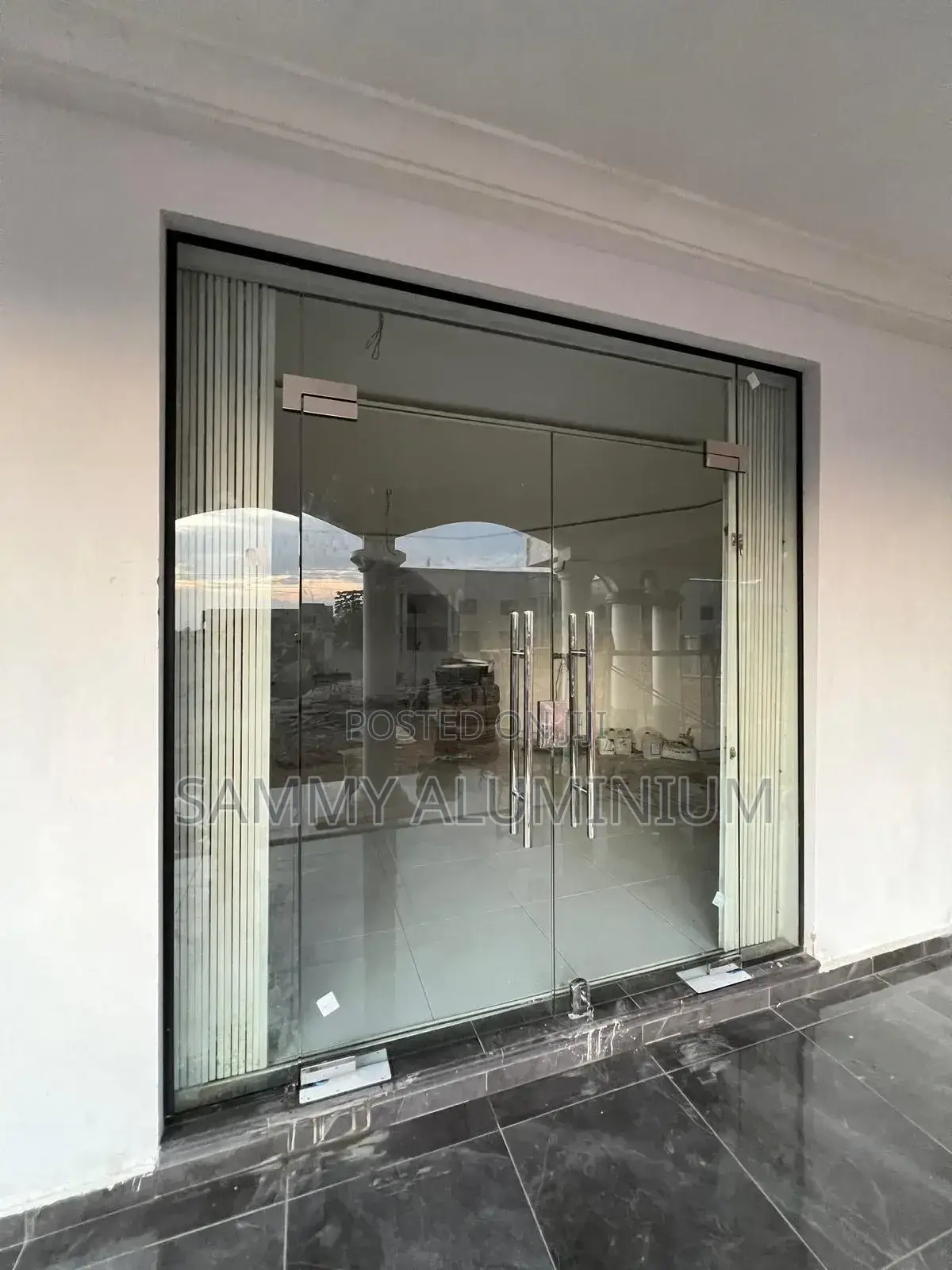 Frameless Living Doors With Toughened Glass