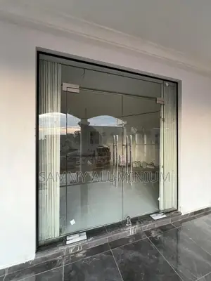Frameless Living Doors With Toughened Glass