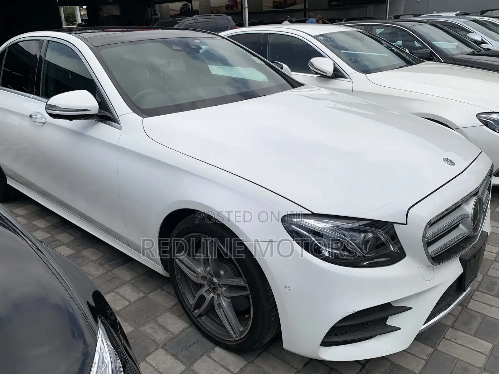 Mercedes-Benz E220 2017 Off white