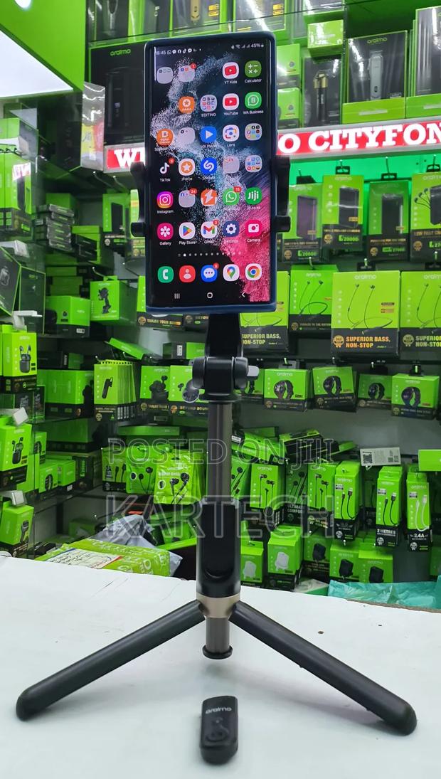 Oraimo Smart Tripod OV-TPW1 Selfie Stick With Remote Shutter - thumbnail 2