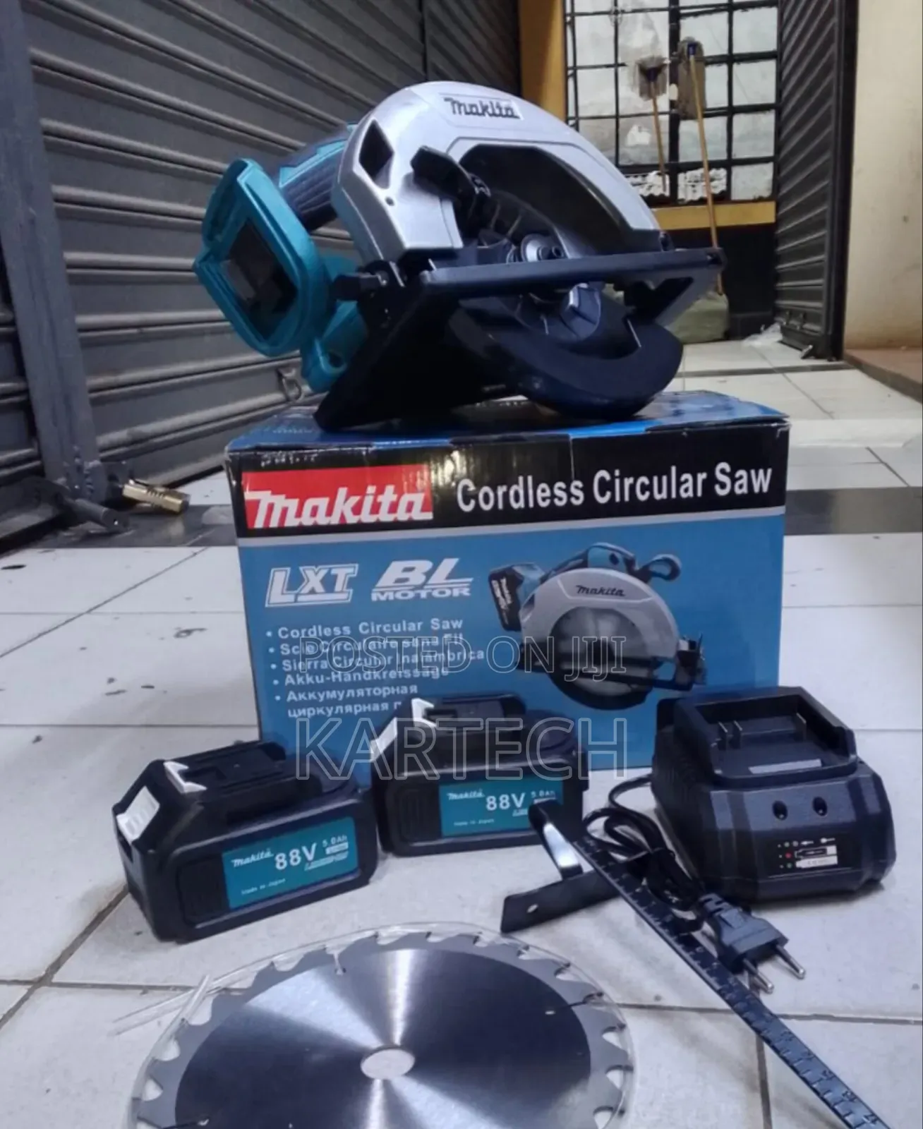 Makita Cordless Circular Saw