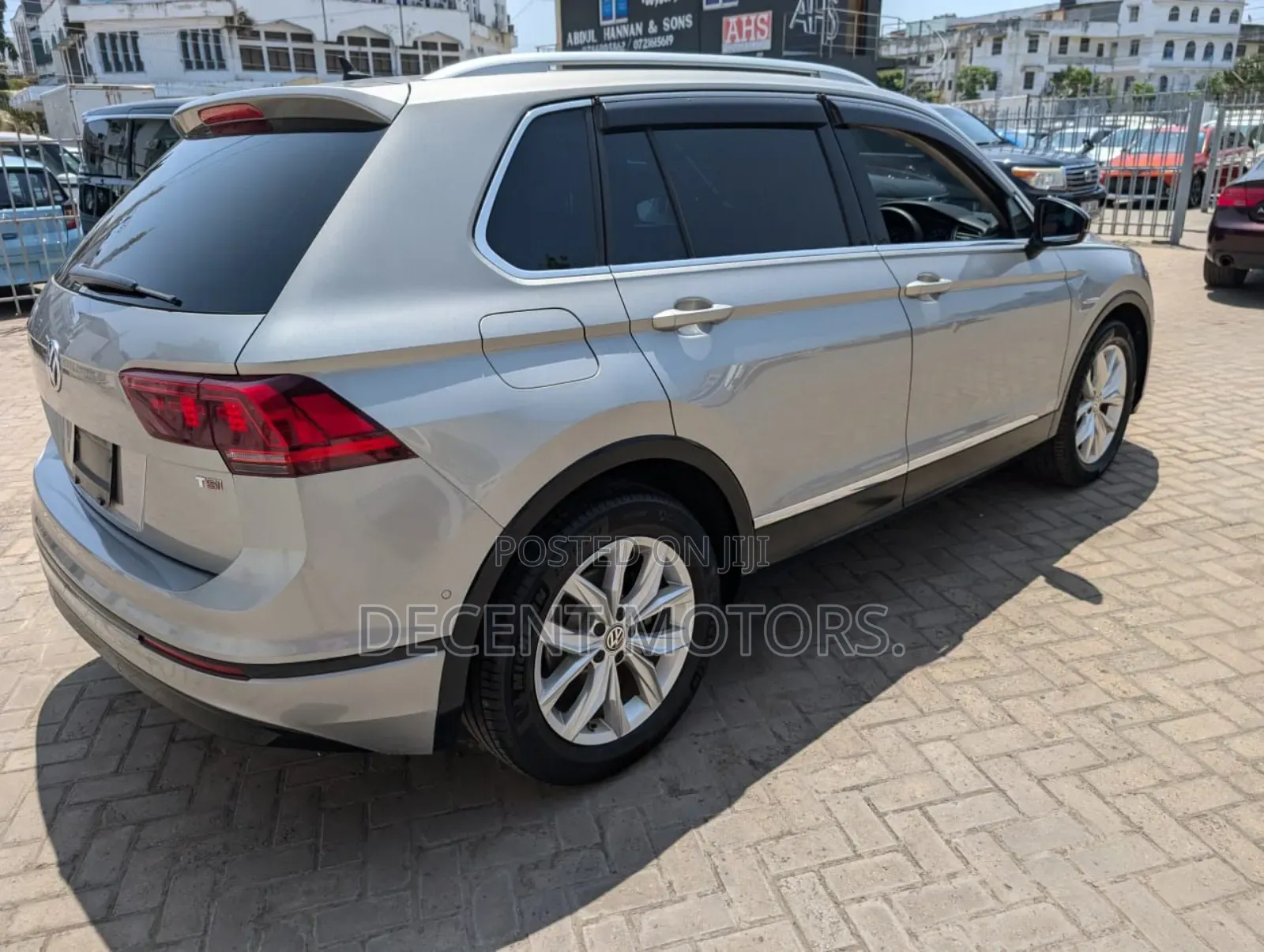 Volkswagen Tiguan 2019 Silver