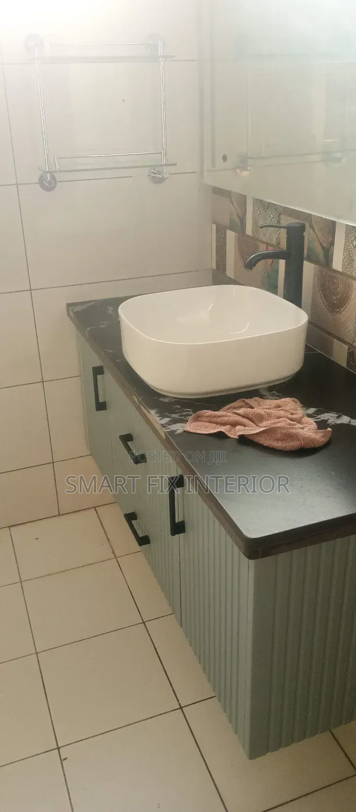 Vanity and Hand Washing Area/Home Décor