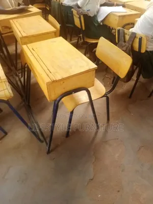 JSS Lockers With Chairs