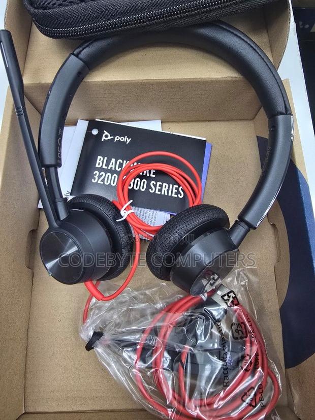Poly Blackwire 3320 Usb-c Headset / Poly Blackwire 3320 - main view