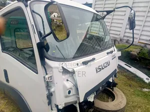 Isuzu FRR 90 Blue Power Cabin
