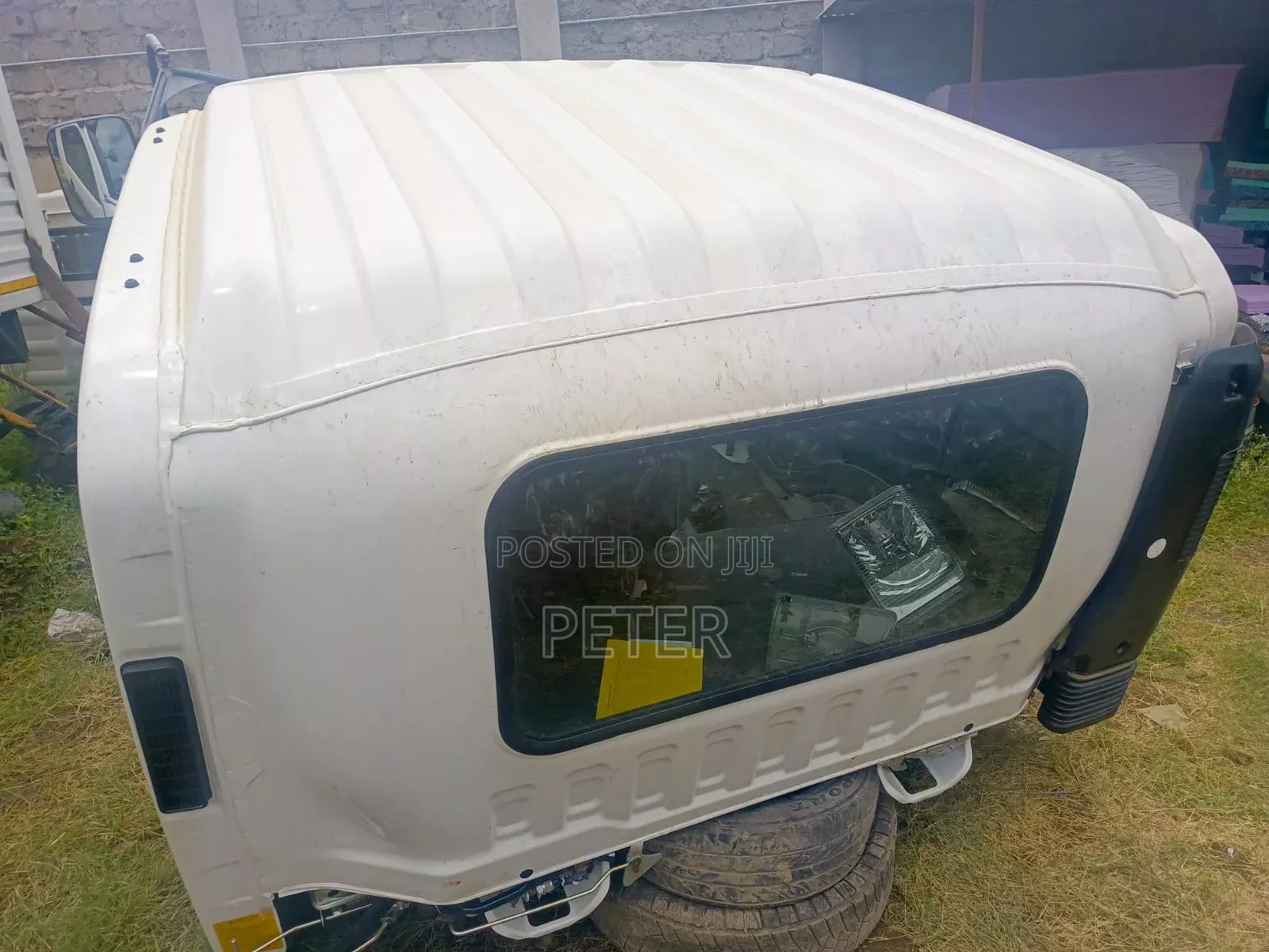 Isuzu FRR 90 Blue Power Cabin