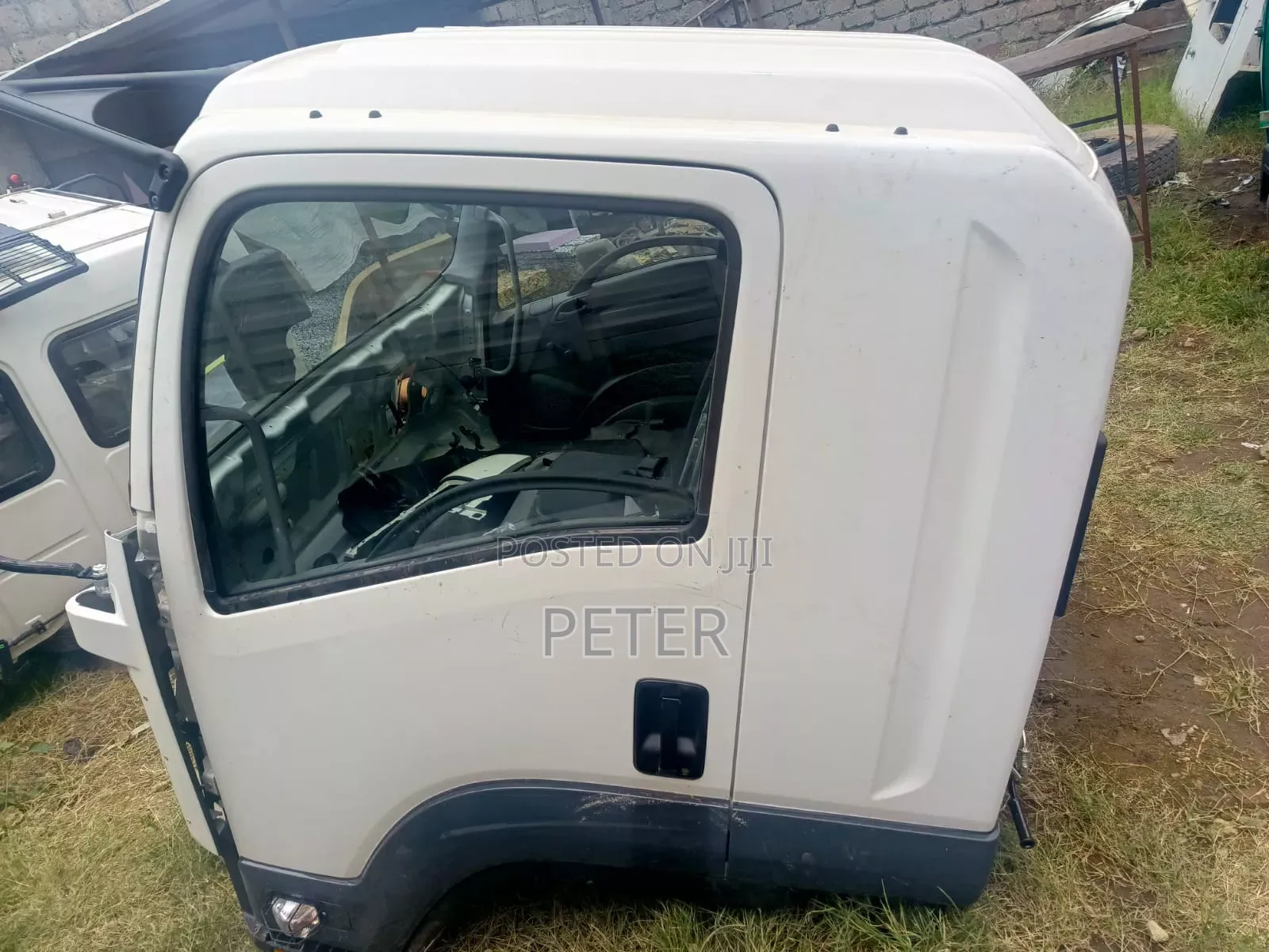 Isuzu FRR 90 Blue Power Cabin