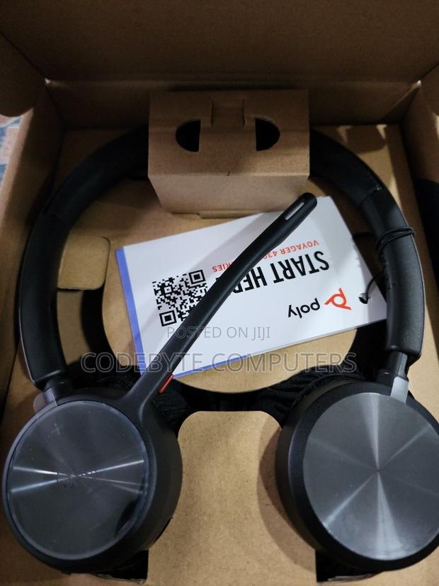 Poly Voyager 4320 Usb-a Headset Wireless Headphones - main view