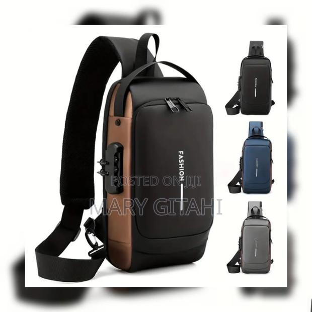 *Anti-Theft Chest Cross Shoulder Bag / - main view