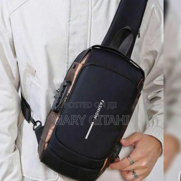 *Anti-Theft Chest Cross Shoulder Bag / - thumbnail 2