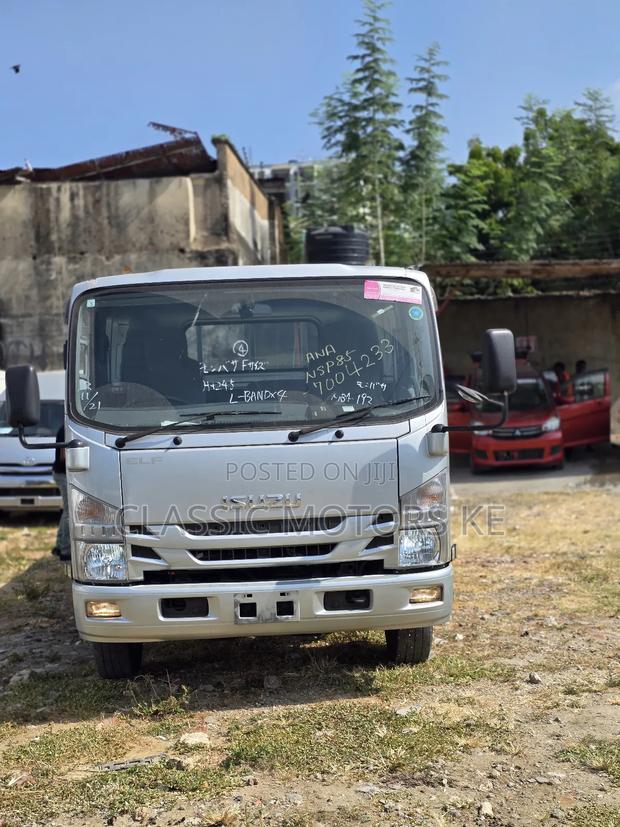 Isuzu NSP 85, 2017, 3000cc, Manual - main view