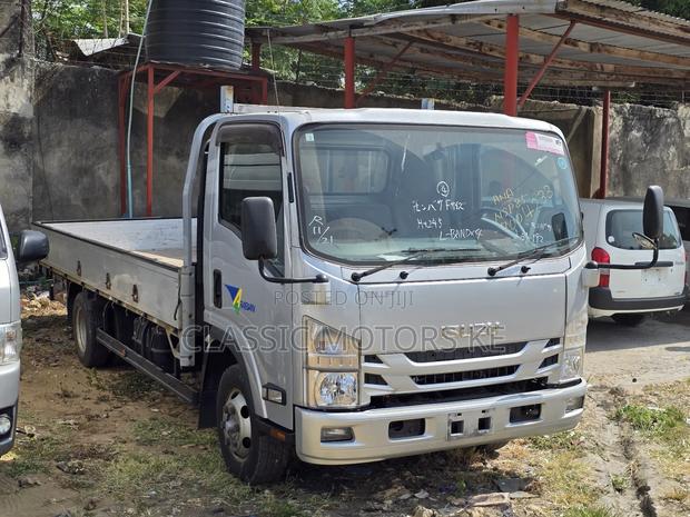 Isuzu NSP 85, 2017, 3000cc, Manual - thumbnail 2