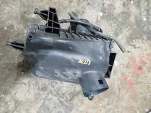 Nissan X-Trail NT32 Air Cleaner Housing