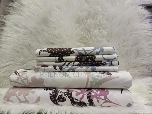 100% Cotton Flowers Bedsheet Set - thumbnail 3