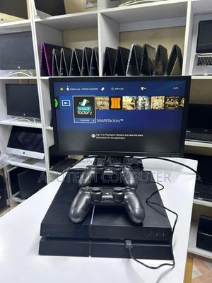 SONY Playstation 4 - main view