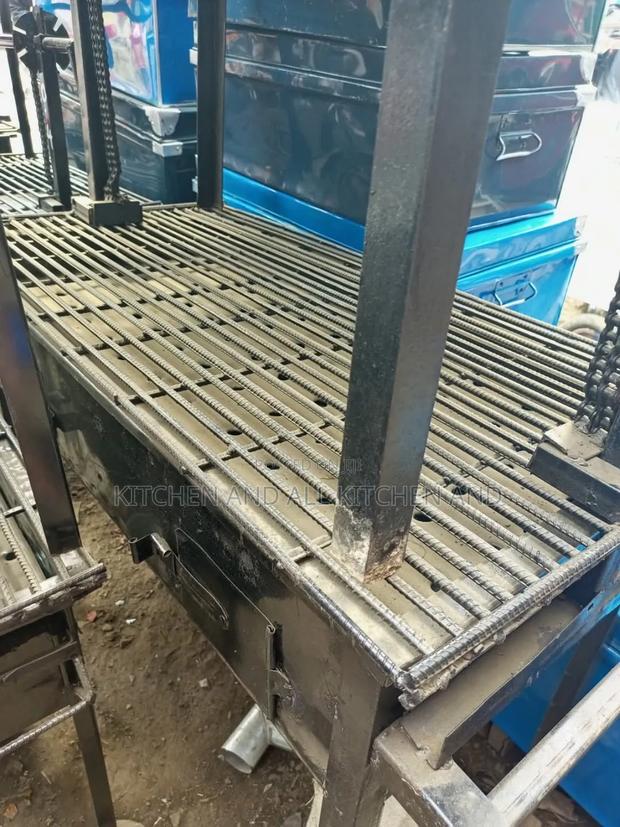 Metal Choma Grill - main view