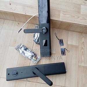 Fingerprint Door Lock for Business Security - thumbnail 2