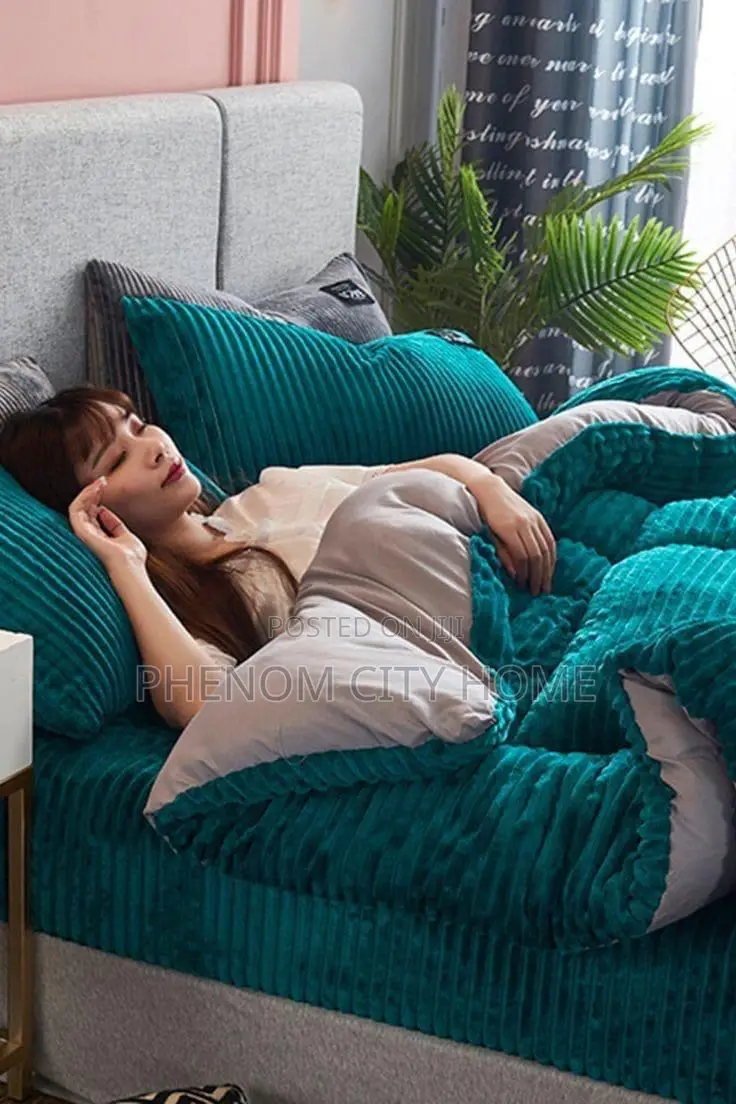 Jungle Green Velvet Duvet Set Available