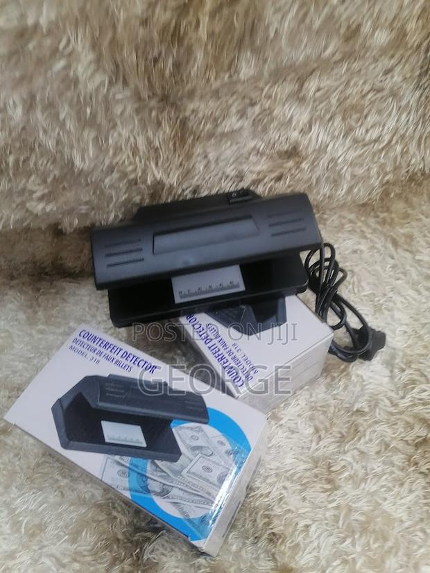 Counterfeit Money Detector UV Available for Purchase - main view