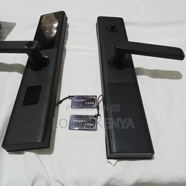 Wifi App Fingerprint Door Lock - main view