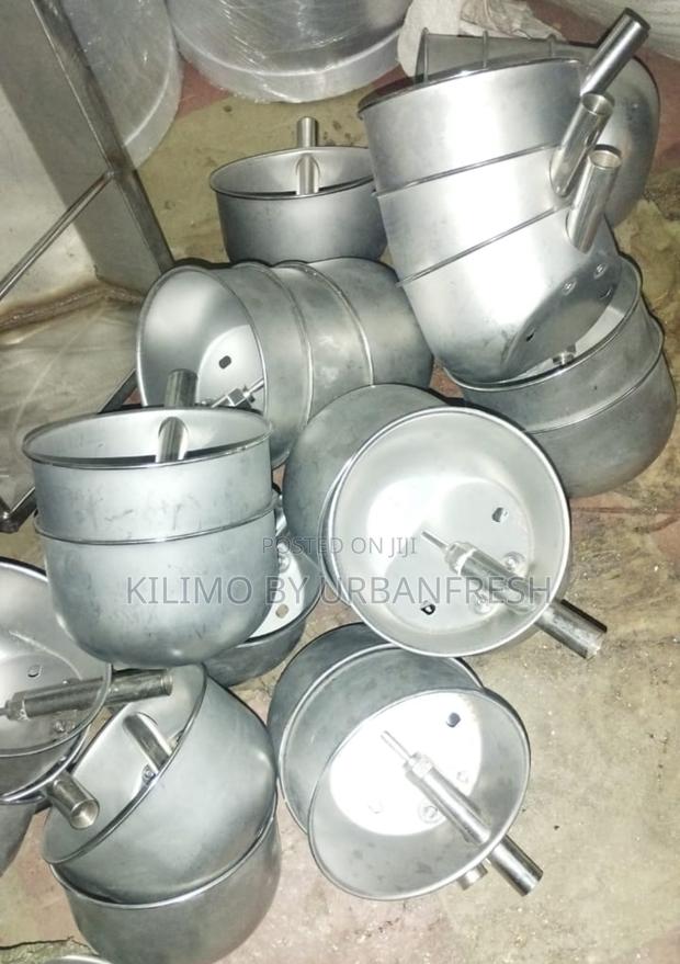 Pig Bowl Drinker. - main view