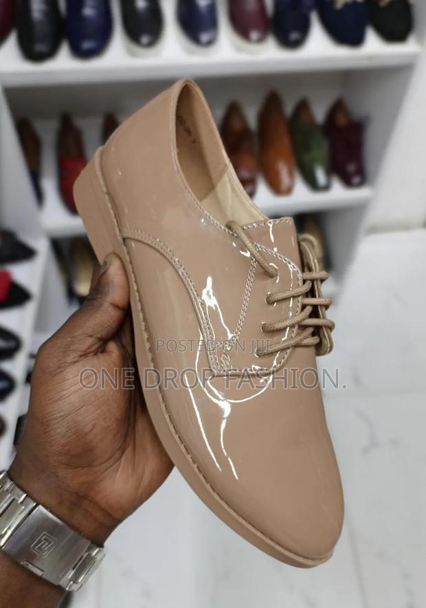 Ladies Brogues - main view