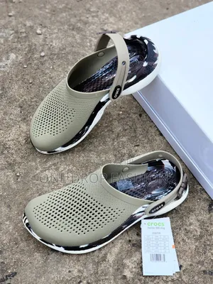 Men's Crocs 799