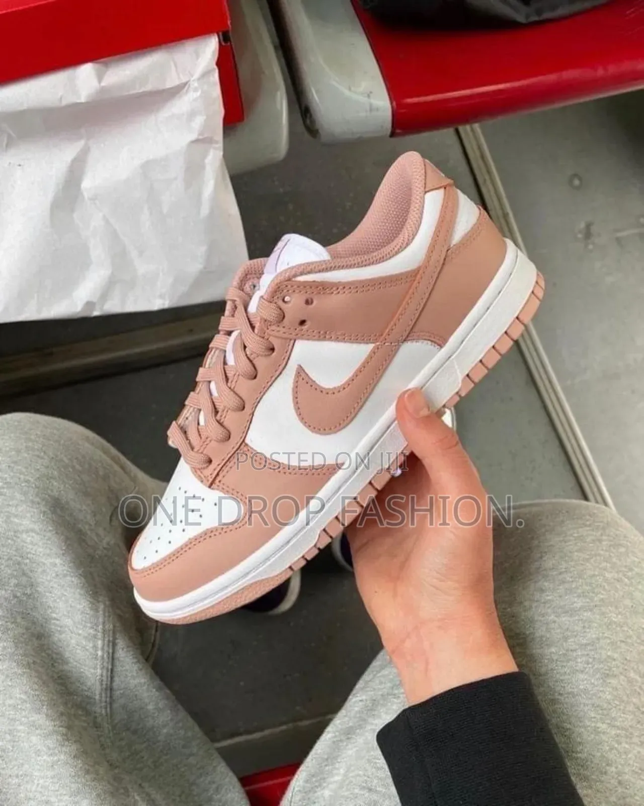 Rose Whisper Sneakers Io977
