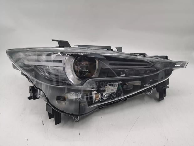 Mazda CX5 2017 Headlight Right Piece Original